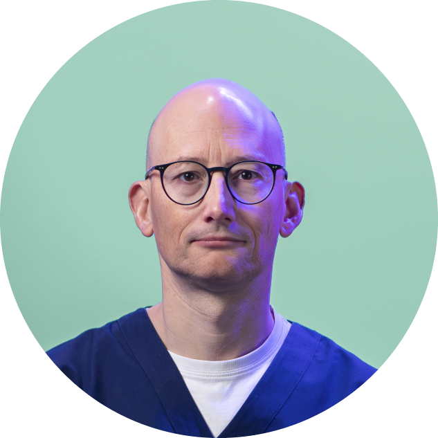 Dr A. Lacour